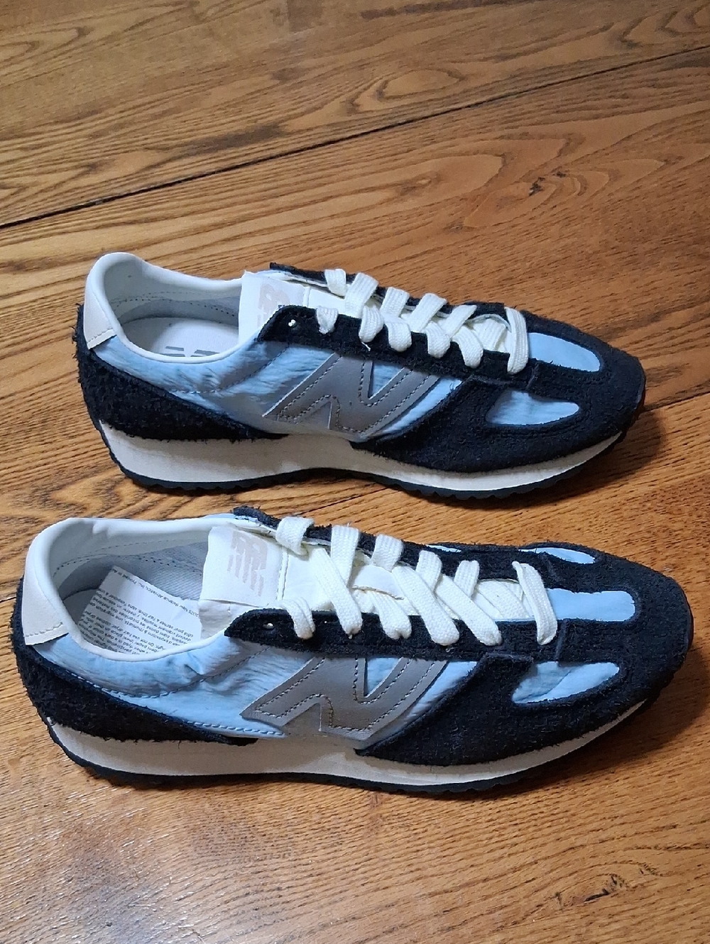 NEW BALANCE US Women 6 SPRUCE UNISEX 4.5 Ice Blue  Sneakers Black Grey NEW 471 - Picture 2 of 8